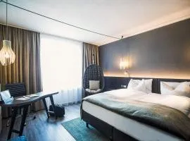 elaya frankfurt oberursel, Trademark Collection