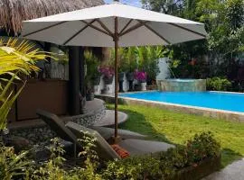 Lovina Pool The Sun