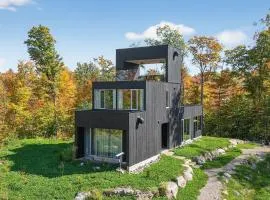 Ultra Luxury Chalet Private Oasis, Spa, Sauna