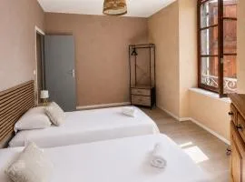 Bright apartment, View of Cathédrale Saint-Flour