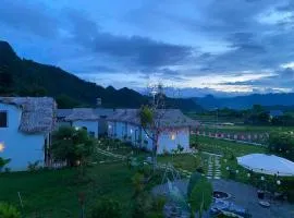 Nà Bó 2 Springlet Homestay