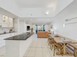 Pippies, your water view escape