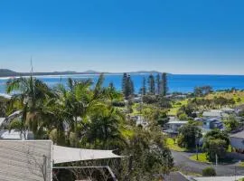 Whitecaps, 26 East Street