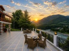 The Four Season Hotel & Resort, Manali - A Boutique Wellness Hotel Manali