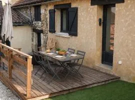 La maison de Jacoumard - jacuzzi privé - Clim - Cour