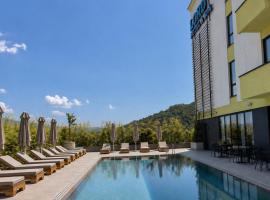 LORD Hotel, hotel em Tirana