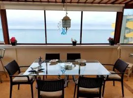 Suite Familiar Con Terraza Privada Frente Al Mar