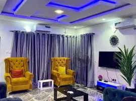 3 Bedroom apartment 5 mins to MMIA airport