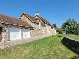 House Sleeps 14 with Parking