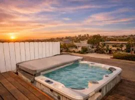 Encinitas Gem - Walk to Downtown & Beaches, Hot Tub