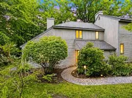 Gilford Lake Retreat 5-Min Walk to Beach Pools