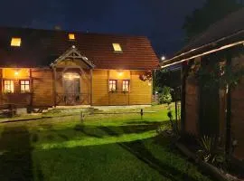 Chata pod Mogielicą - klimatyczny dom na wyłączność z ogrodem i widokiem na góry