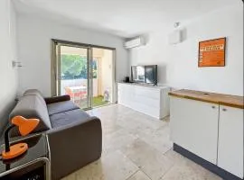 Studio with pool and beach access in Sanary-sur-Mer