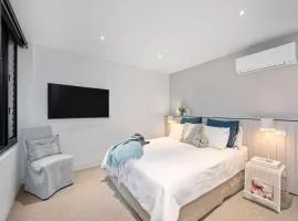 Louttit Bay Apartment 1