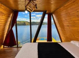Lago de Tota GALAMPLAY lodge