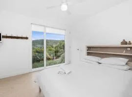 Drift - Luxury, location and ocean views