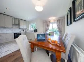 Modern 3-bed house near Dublin Airport - Great for families