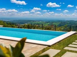 Vineyard Panorama Villa With Pool And Sauna