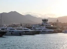 Yacht Club Marina di Loano | UNA Esperienze