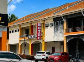 Ark Lumut Seafront Hotel