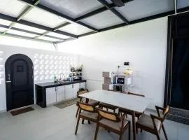 Langit Biru Studio Homestay 1