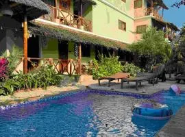 Peace And Color Limited Guest House