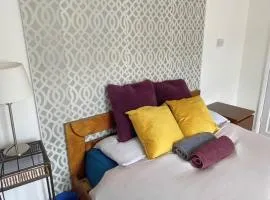 6-Bed Harringay House, N15 , Garden & Games
