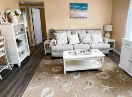Rehoboth getaway/HotTub/EV/2bd/3.7mi beach/outlets