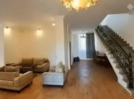 Star zvartnoc house