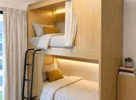 Premium Bed Spaces In Downtown Near Emirates Tower Metro