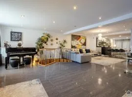 Majestic Villa in Downtown Griffintown