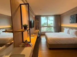 Golden Tulip Canela