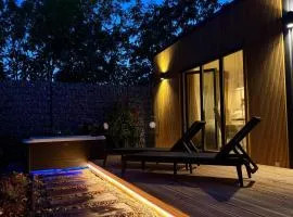 Glamping Pod Hazmburkem