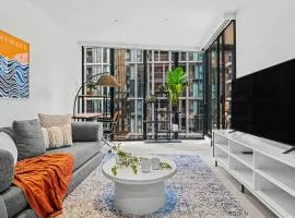 Beside Marvel Stadium - M Docklands Accommodation - Live Luxe