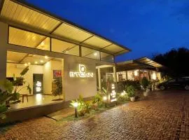 B Town Resort Near Infopark Kakkanad