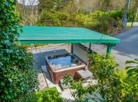 Bedrooms in Sooke Wonderland - Hot Tub - Pool - Koi Pond