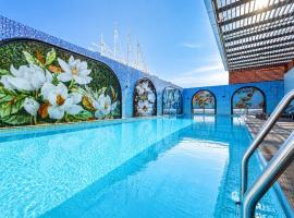 Grand Luxury Hotel Ninh Chử, khách sạn ở Thôn Mỹ Phước