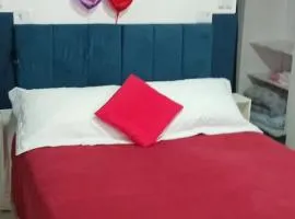 QUARTO AZUL com cozinha e piscina só sua