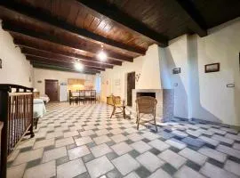 Palazzo giallo, appartamento nel centro storico nel cuore del Pollino
