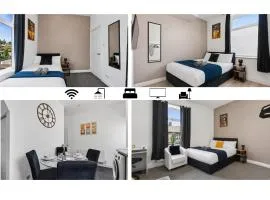 Unique 3 Bedrooms, 3 Ensuite, FREE WiFi, Private Parking