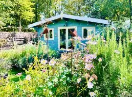 Tranquil Norfolk Log Cabin - Stunning Rural Sunset Views