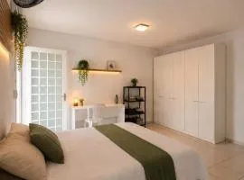 Hostel Goiabeiras com Piscina Próximo à Arena Pantanal