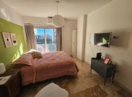 Departamento Encantador Equipado en Morón Centro