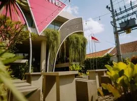 Viva Hotel Kediri, Azana Hotels Collection