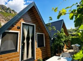 Koman Twin Cabins