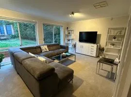 Cozy Curtin Private Guest house