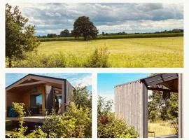 203 Modernes Tiny House an der Elbe mit Blick ins Grüne