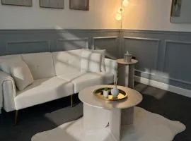 Elegant Stay - Mowbray Park