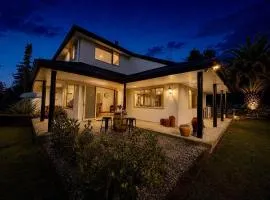 Te Awa Family Retreat River Lawn Sauna