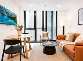 Stylish Stay on Courtenay - 1BR APT
